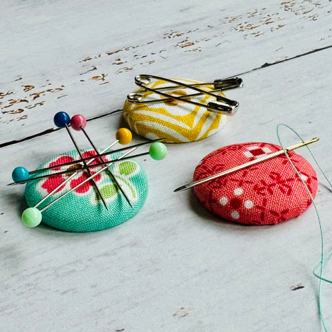 Happy Vintage 3-Pack MINI Magnetic Needle Minder/Pin Cushions (Teal/Yellow/Red)