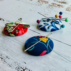 Vintage Flowers 3-Pack MINI Magnetic Needle Minder/Pin Cushions (Red/White/Blue) Vintage Flowers 3-Pack MINI Magnetic Needle Minder/Pin Cushions (Red/White/Blue)