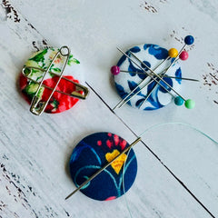 Vintage Flowers 3-Pack MINI Magnetic Needle Minder/Pin Cushions (Red/White/Blue) Vintage Flowers 3-Pack MINI Magnetic Needle Minder/Pin Cushions (Red/White/Blue)