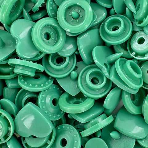 KAM® Snaps ♥Heart♥ Shaped Glossy (B29 - Jade Green) KAM® Snaps ♥Heart♥ Shaped Glossy (B29 - Jade Green)