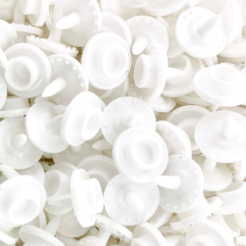 KAM® Pronged Studs Size 20 Glossy (B3 - White) **Needs PRONGED STUD DIE to form** KAM® Pronged Studs Size 20 Glossy (B3 - White) **Needs PRONGED STUD DIE to form**