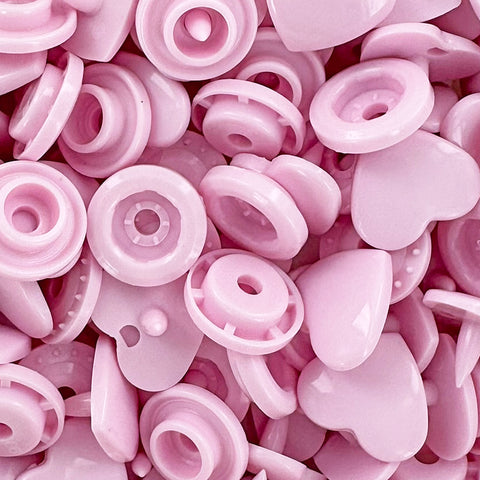 KAM® Snaps ♥Heart♥ Shaped Glossy (B18 - Pastel Pink)