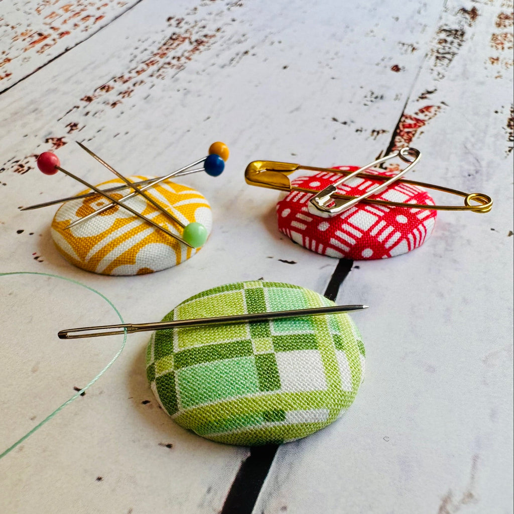 Happy Vintage 3-Pack MINI Magnetic Needle Minder/Pin Cushions (Green/Yellow/Red)