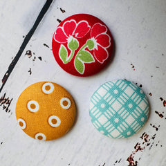 Happy Vintage 3-Pack MINI Magnetic Needle Minder/Pin Cushions (Teal/Yellow/Red)