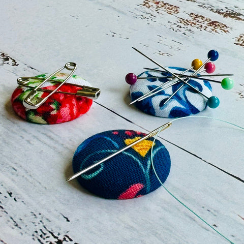Vintage Flowers 3-Pack MINI Magnetic Needle Minder/Pin Cushions (Red/White/Blue)